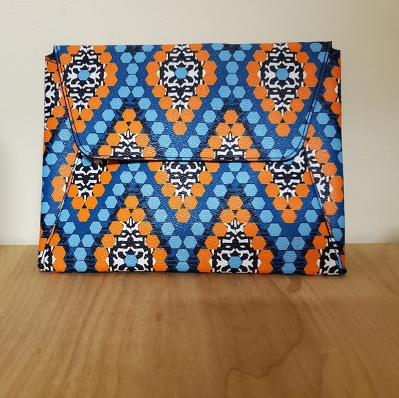 Vera Bradley Blue/Orange Clutch - Picture 1 of 5